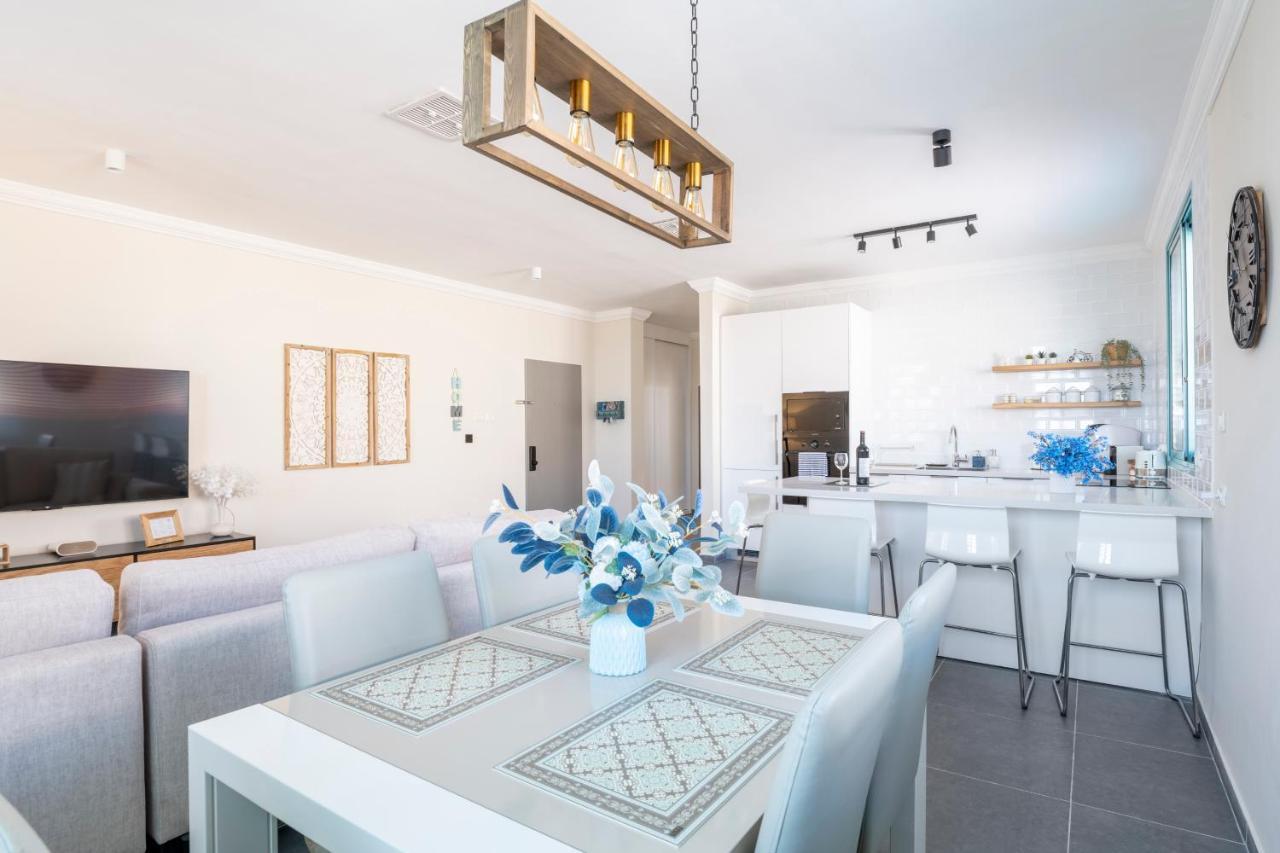 Midrahov Luxury Apartment Zikhron Ya'akov Exterior photo