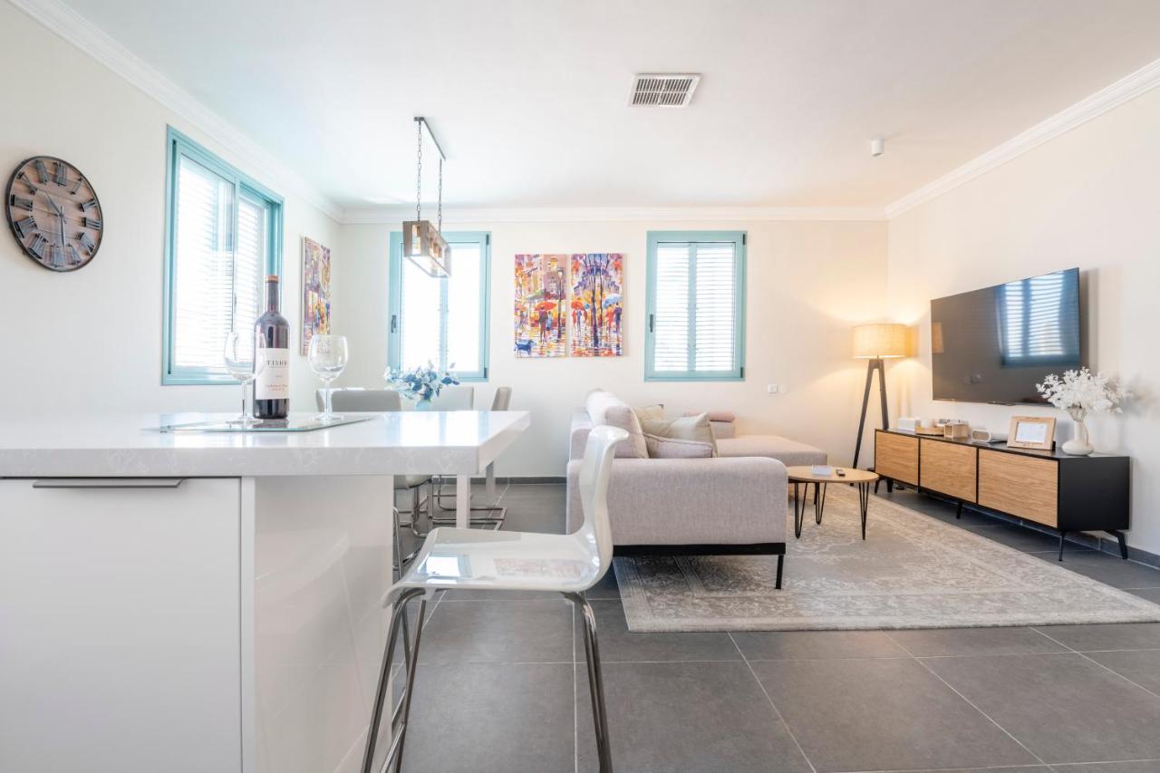 Midrahov Luxury Apartment Zikhron Ya'akov Exterior photo